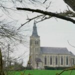 Les Rives de l'Yser (circuit vélo 27km) eglise_st_momelin