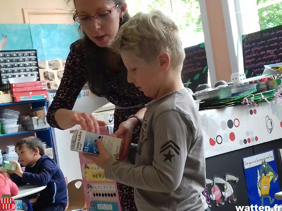 Retour en photos sur l’animation braille à l’école Drila avec l’association Touchatout