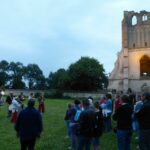 Un spectacle nocturne 2019 du Conservatoire haut en couleurs à l'abbaye!