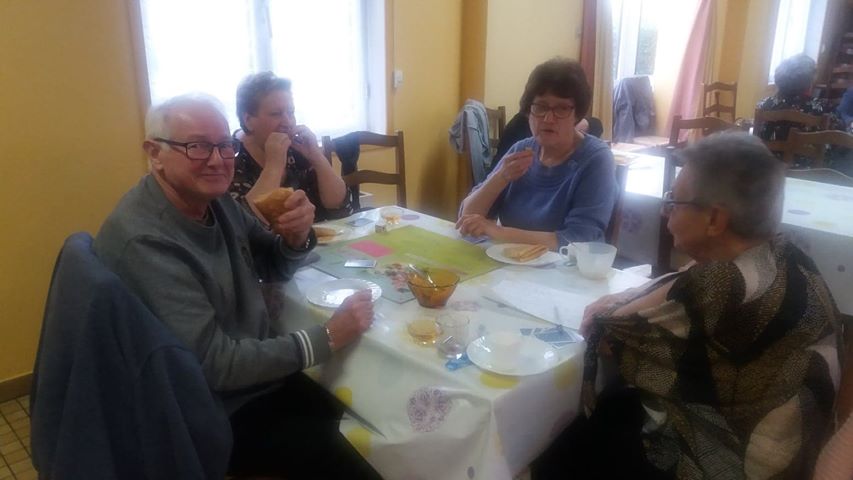Repas et crêpes de la chandeleur très appréciées au Club de l’Âge d’Or