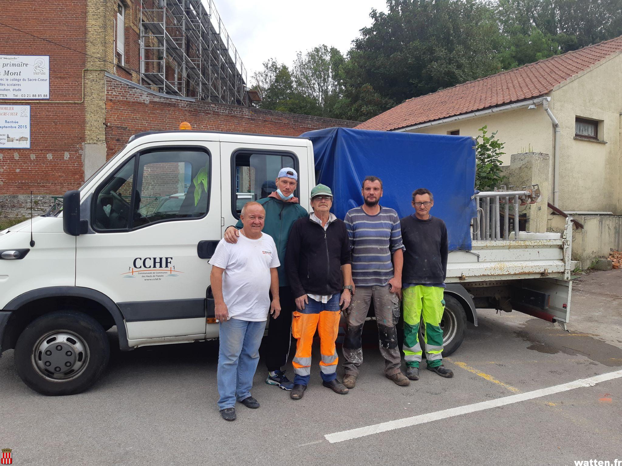 Rénovation du mur du cimetière par l’association Initiatives Rurales