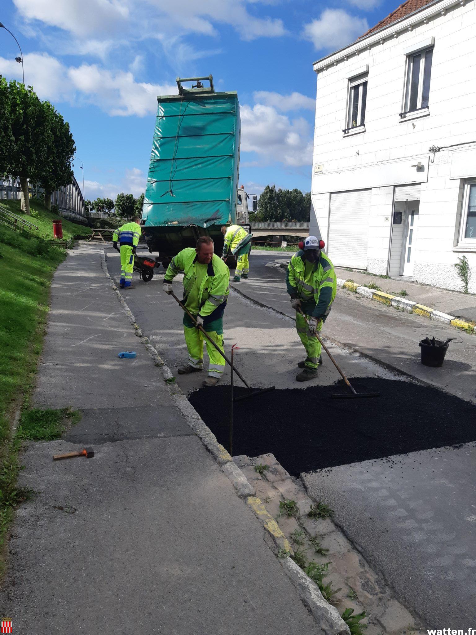 Reffection Travaux de réfection de la chaussée rue du Général de Gaulle (CCHF ...