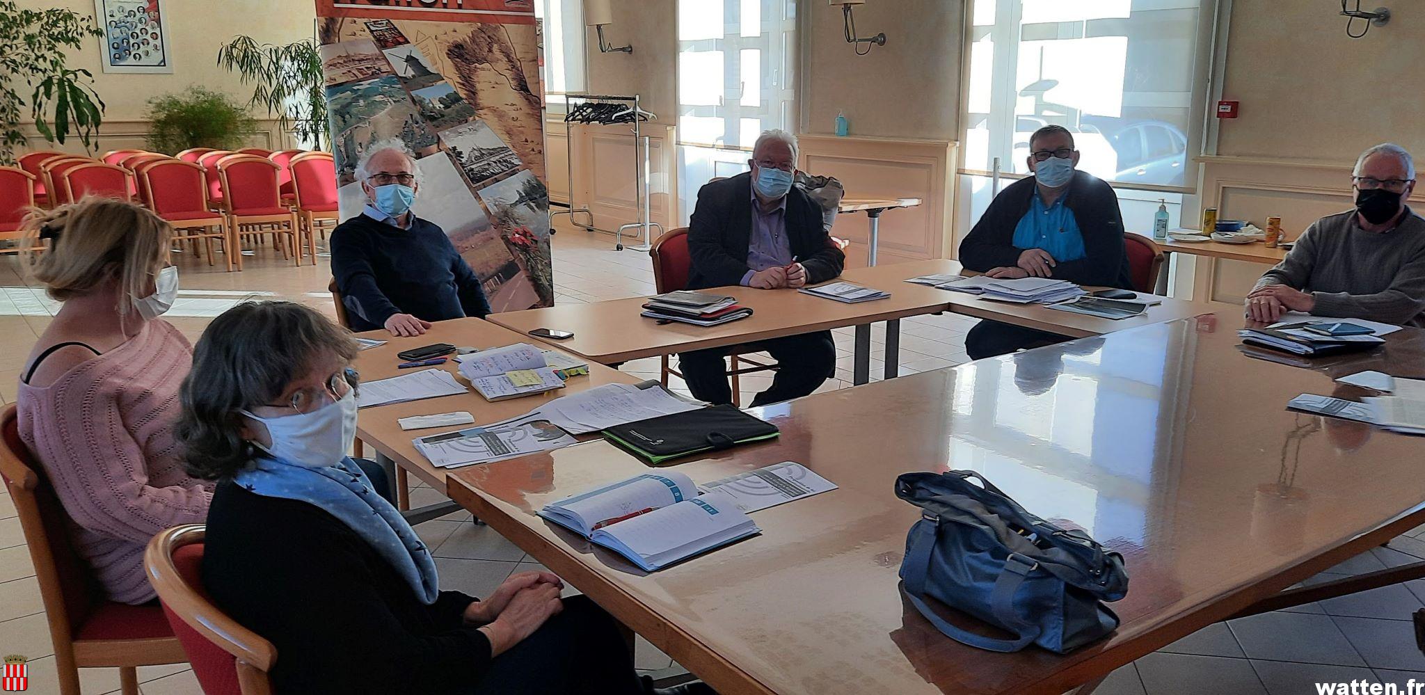 Réunion entre Jean-Pierre Decool, le maire et les adjoints ce lundi 29 mars 2021