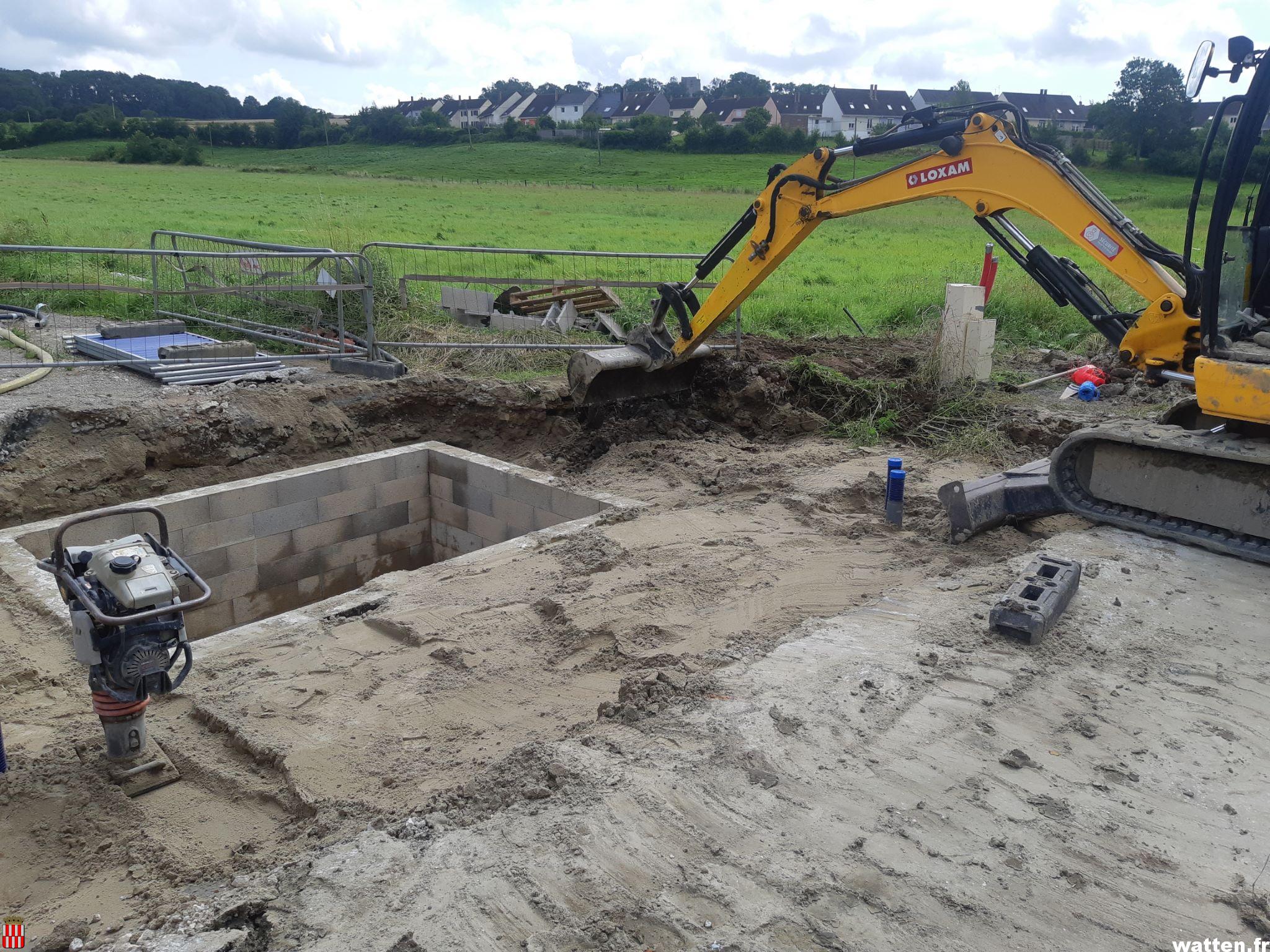 Travaux de pose d’un surpresseur d’eau potable rue du Bois