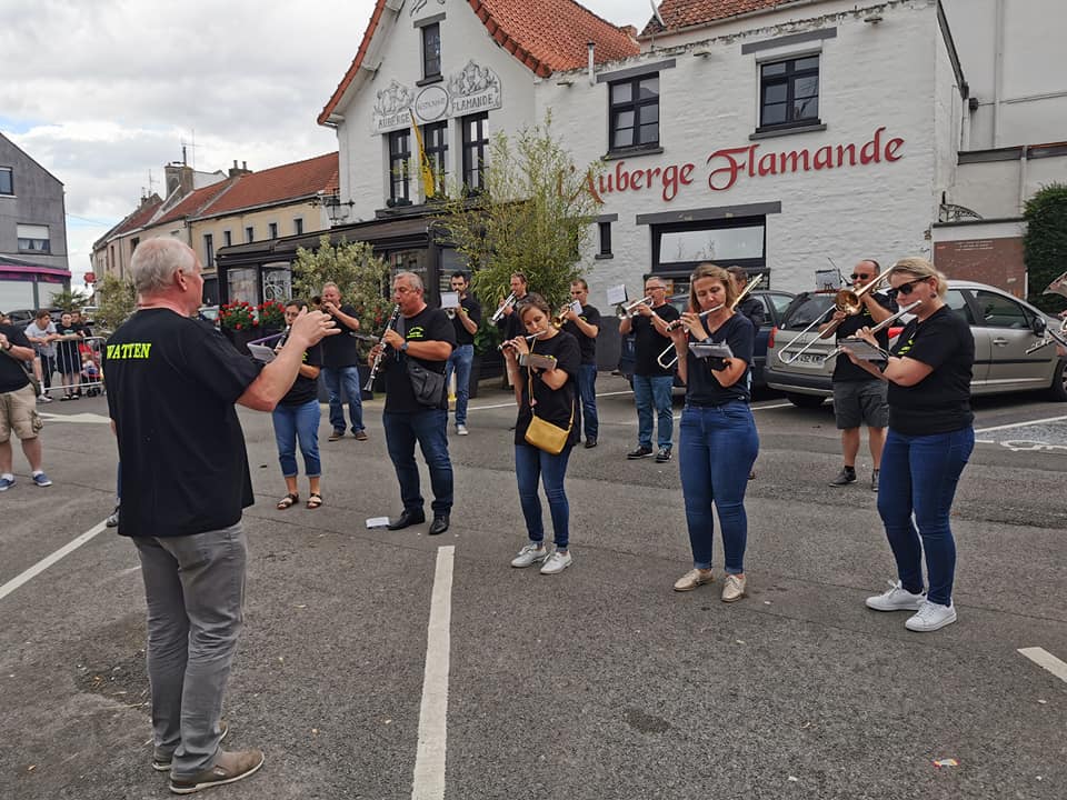 Retour en images sur le premier concert de l’été à Watten: l’Harmonie-Batterie l’Amicale de Watten