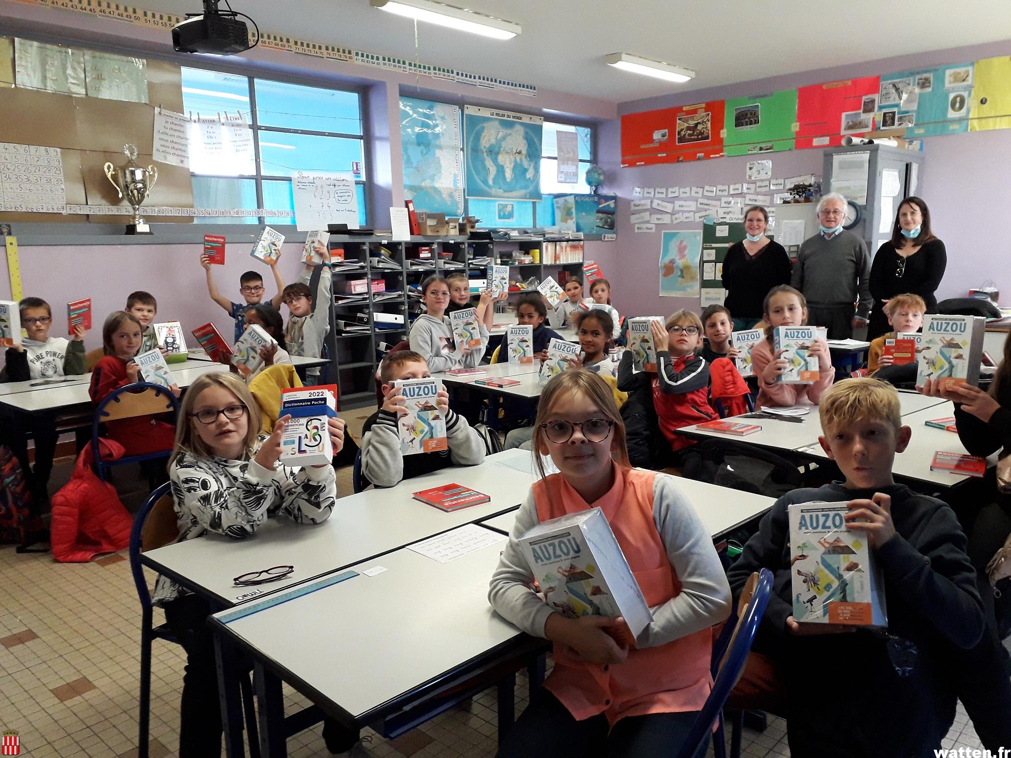 Remise des dictionnaires aux élèves de CM1 de l’école Fortry