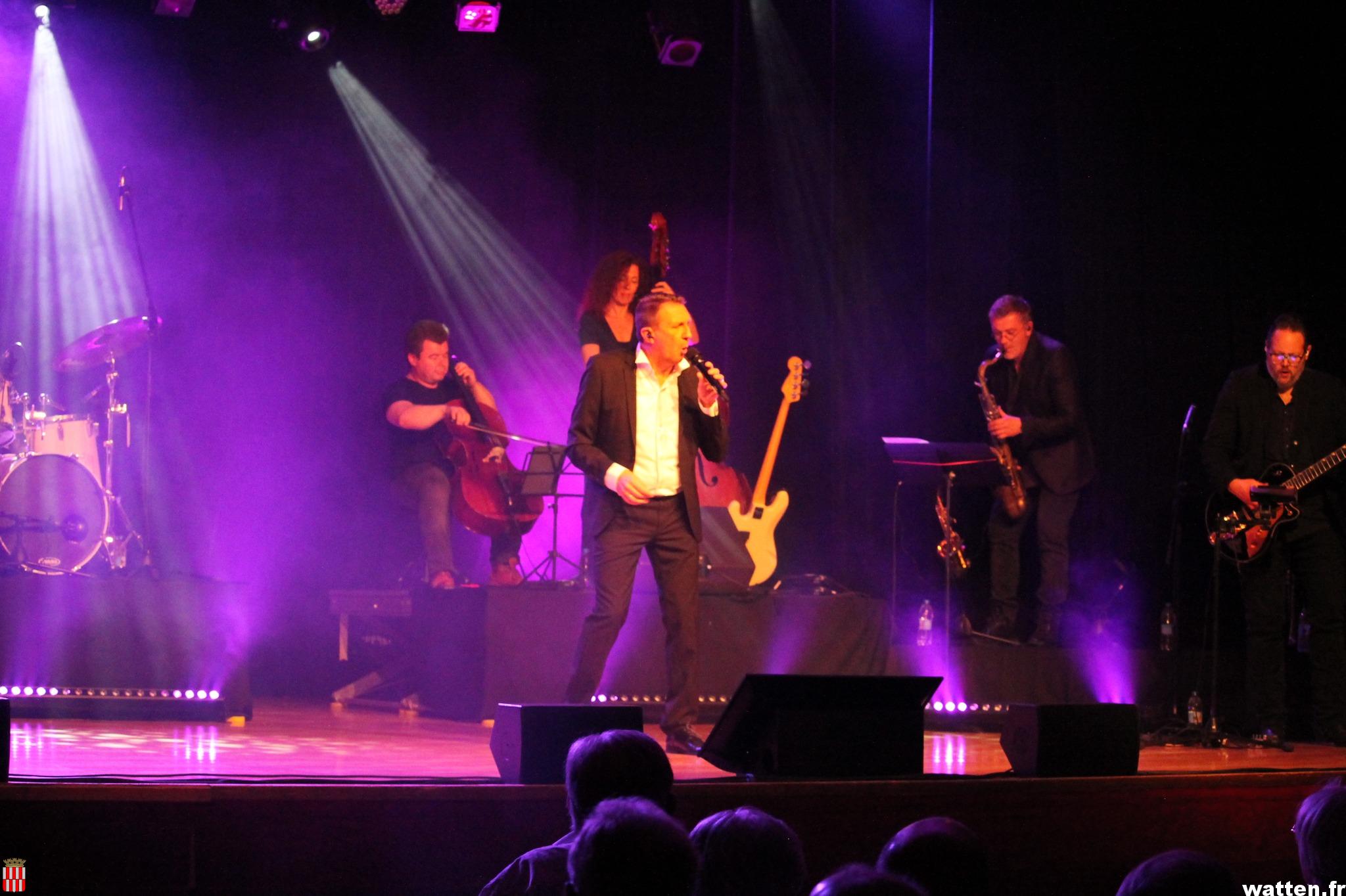 Un superbe spectacle d’Emmanuel Valloy chante Sardou