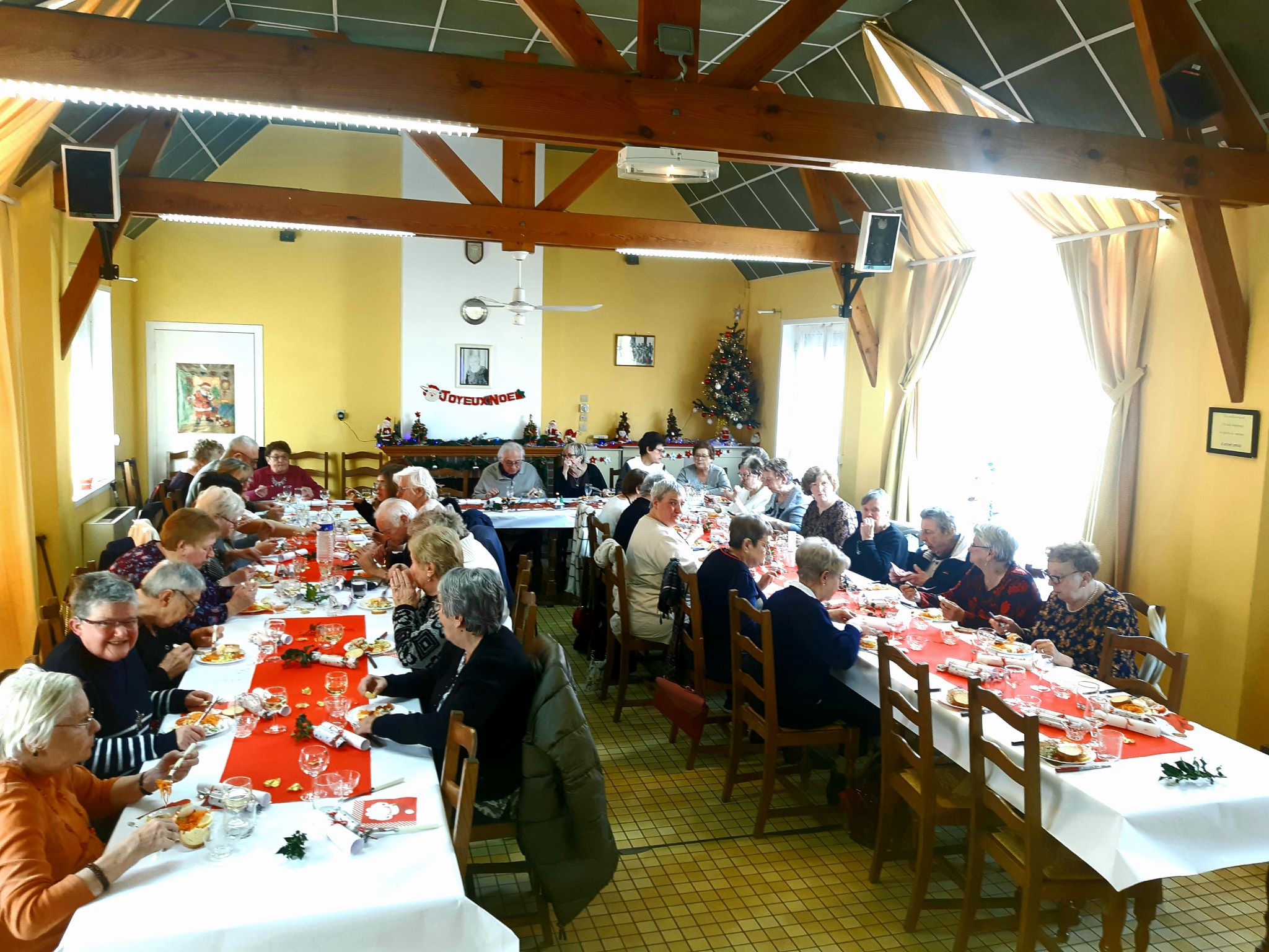 Repas de Noël 2022 au Club des aînés de l’Âge d’Or