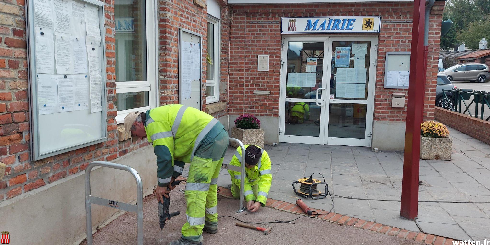 Des arceaux pour les vélos (travaux CCHF)