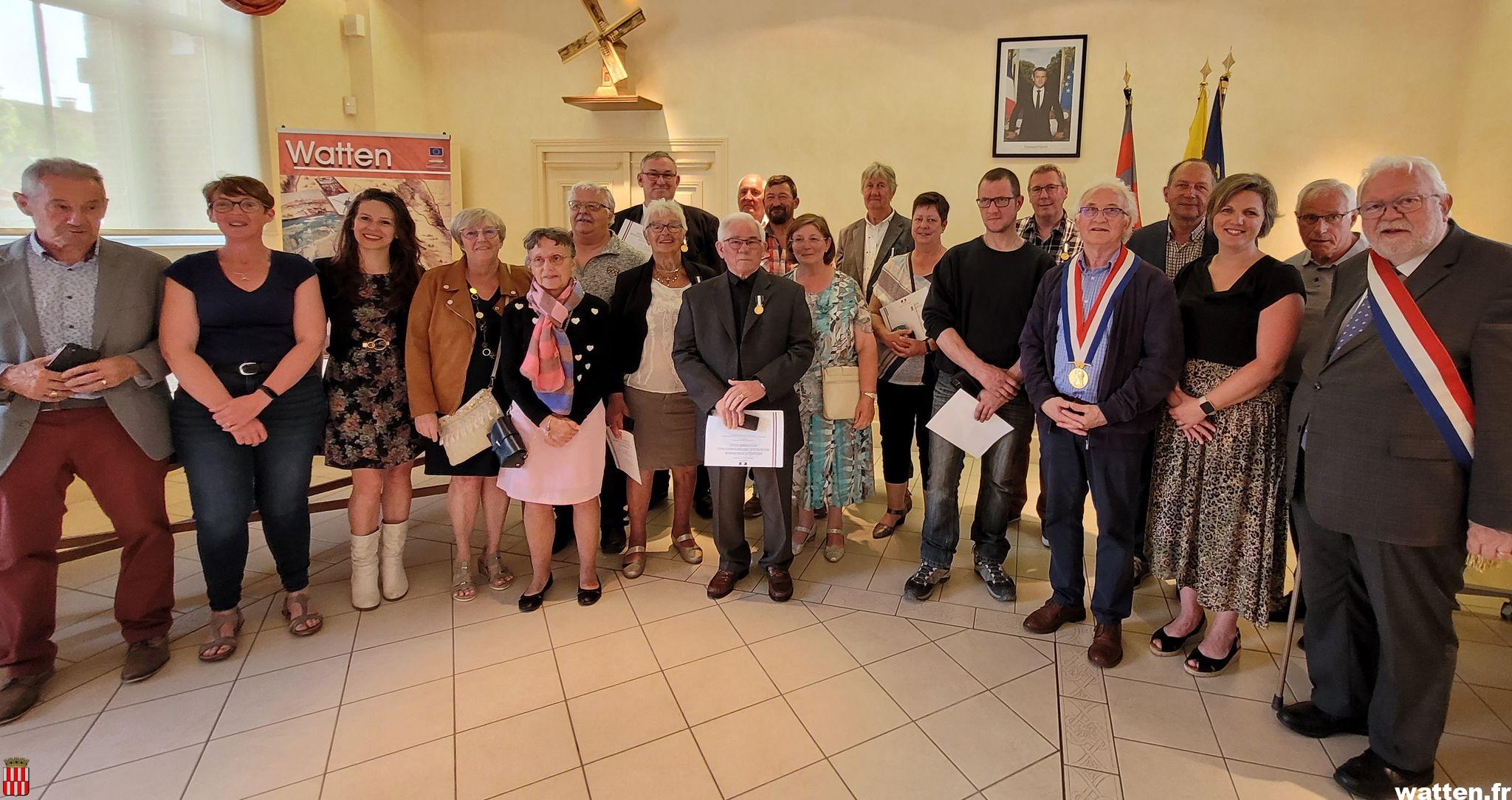 Remise des médailles communales au personnel et aux élus