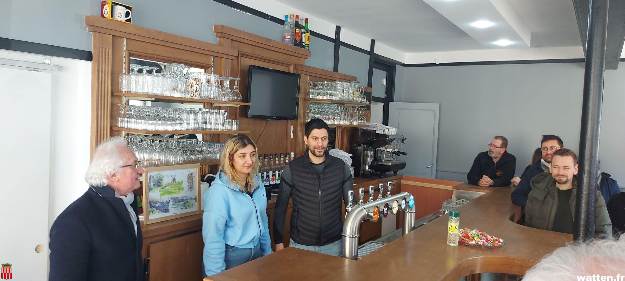 Le Café de Watten est ouvert