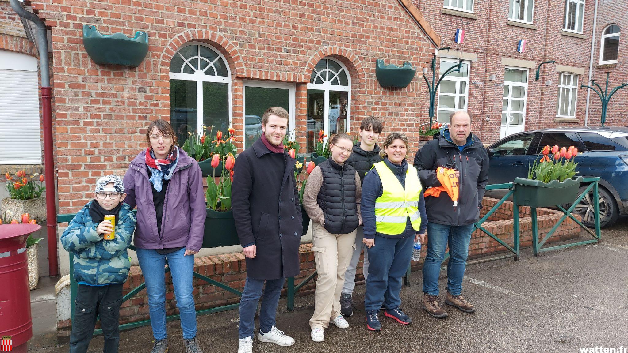 Watten Propre sous la pluie avec deux nouveaux bénévoles