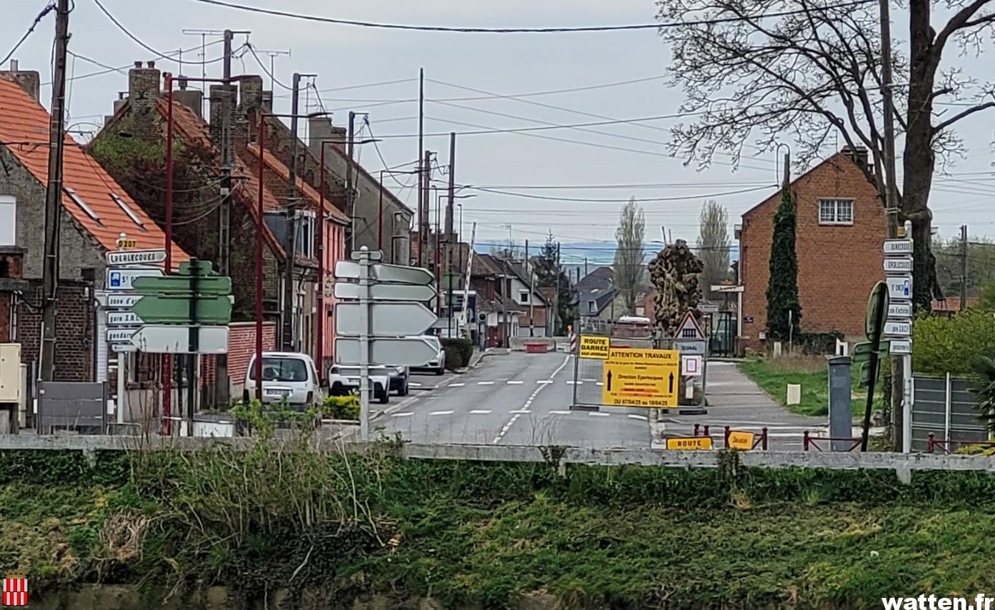 Travaux au passage à niveau de Watten-Eperlecques (à Eperlecques)